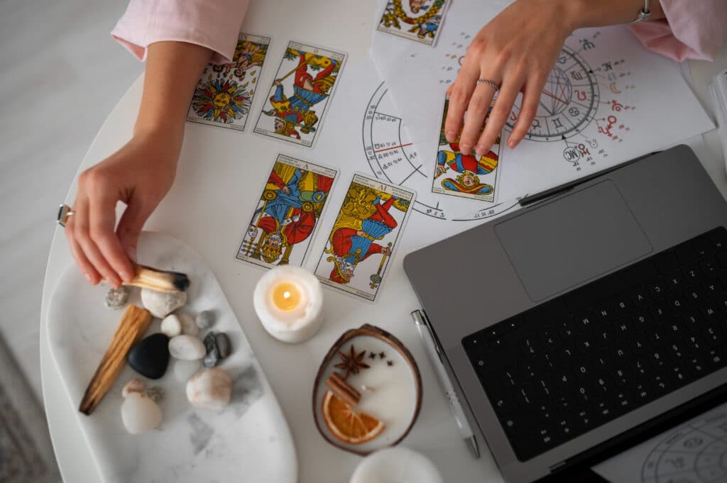 Why Phone Tarot Readings Remain a Trusted Form of Spiritual Guidance in 2026